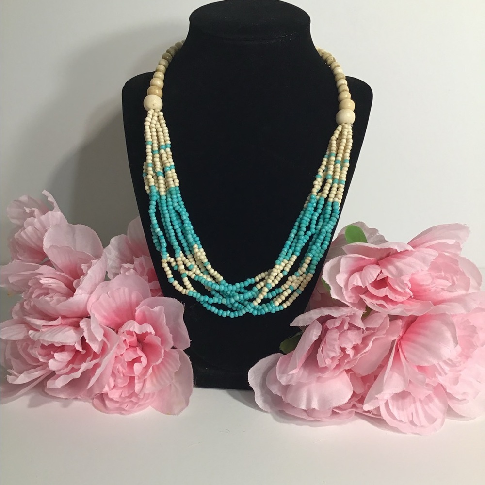 Turquoise and Cream Beaded Necklace - Picture 9 of 10
